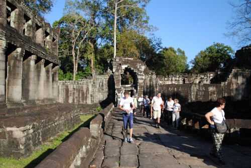 ANGKOR WAT HALF MARATHON 2013